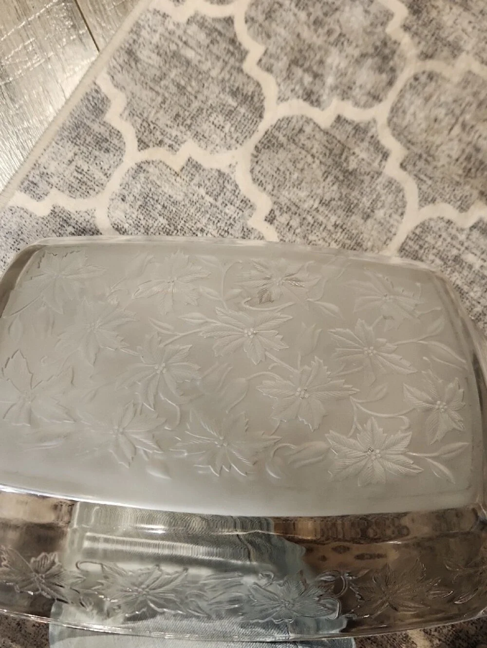 EUC Princess House Clear Fantasia Etched Glass Lg. Casserole Dish